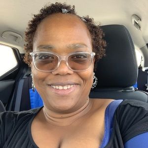 Meet your Posher, Toya